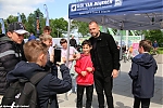 s5612_ARC-Foto_John_Heitinga_op_de_foto_met_fans.jpg